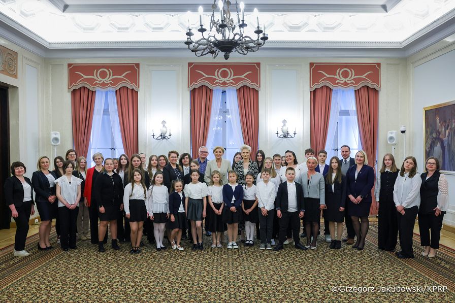 015_Agata_Kornhauser_Duda_spotkanie_uczstnicy_konkurs_jeder_gegen_jeden_28-04-2025_GJB_8482.jpg.JPG