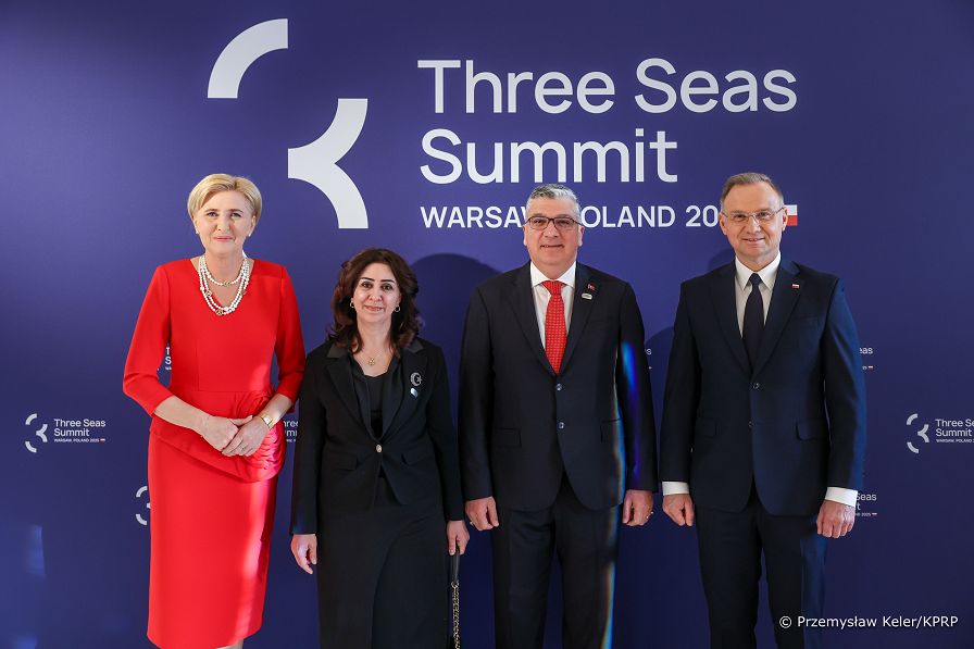004_Para_Prezydencka_obiad_oficjalny_Szczyt_Trojmorza_Warszawa_20250428_PK1_6135.jpg