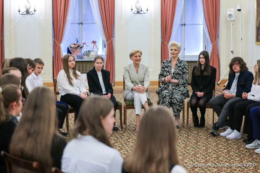 002_Agata_Kornhauser_Duda_spotkanie_uczstnicy_konkurs_jeder_gegen_jeden_28-04-2025_GJA_9500.jpg.JPG
