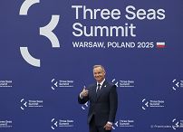 02_Andrzej_Duda_Szczyt_Trojmorza_-powitania_Warszawa_20250429_PK2_4860.jpg