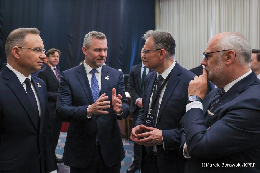 003_Andrzej_Duda_Szczyt_Inicjatywy_Trójmorza_dzień_2_Forum_Biznesu_powitanie_29-04-2025_MB1_9113.jpg.JPG