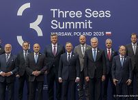 32_Andrzej_Duda_Szczyt_Trojmorza_zdjęcie_Spolne_Warszawa_20250429_PK2_5753.jpg