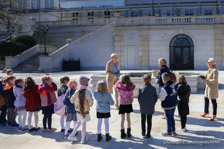 004_Agata_Kornhauser_Duda_Spotkanie_uczniowie_SP_w_Markach_02-04-2025_GJA_1232.jpg.JPG