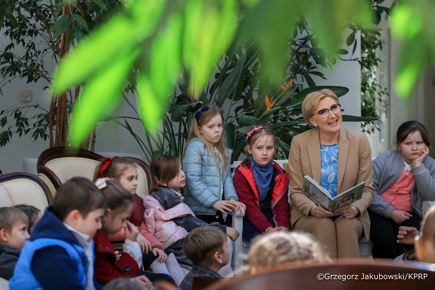 022_Agata_Kornhauser_Duda_Spotkanie_uczniowie_SP_w_Markach_02-04-2025_GJA_1488.jpg.JPG