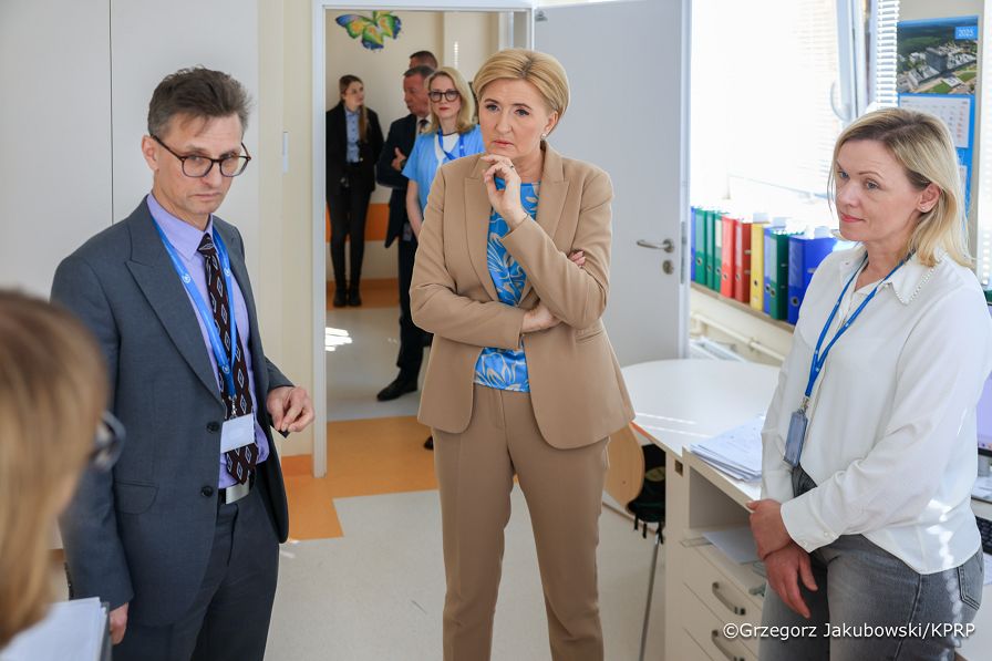 001_Agata_Kornhauser_Duda_Wizyta_Centrum_Zdrowia_Dziecka_02-04-2025_GJA_1911.jpg.JPG