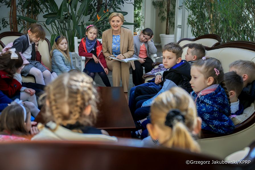 025_Agata_Kornhauser_Duda_Spotkanie_uczniowie_SP_w_Markach_02-04-2025_GJA_1554.jpg.JPG