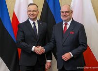 006_Andrzej_Duda_Agata_Kornhauser_Duda_Wizyta_Estonia_powitanie__08-04-2025_PK1_8961.jpg.JPG