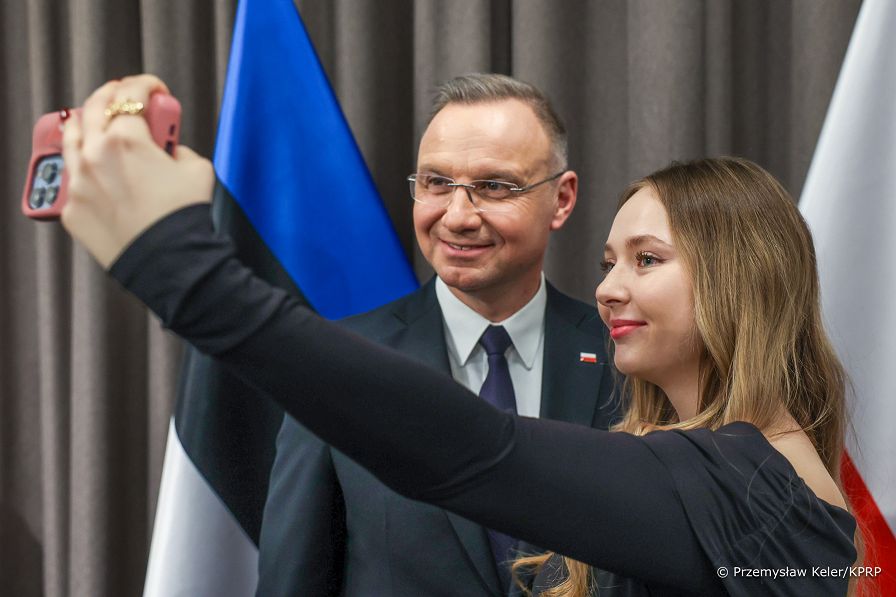 012_Para_Prezydencka_spotkanie_Polacy_mieszkancy_Estonii_20250408_PK1_3616.jpg