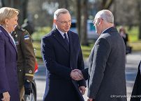 002_Andrzej_Duda_Agata_Kornhauser_Duda_Wizyta_Estonia_powitanie__08-04-2025_PK2_7849.jpg.JPG