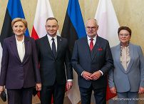 007_Andrzej_Duda_Agata_Kornhauser_Duda_Wizyta_Estonia_powitanie__08-04-2025_PK1_8994.jpg.JPG