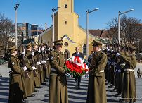 001_Prezydent_Andrzej_Duda_wieniec_Pomnik_Zwyciestwa_w_wojnie_o_niepodleglosc_Republiki_Estonskiej_20250408_PK1_1296.jpg