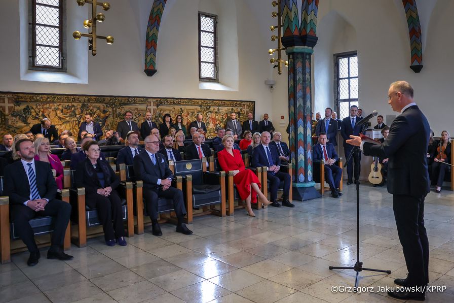 025_Andrzej_Duda_Agata_Kornhauser_Duda_Wizyta_Estonia_Państwowe_przyjęcie_09-04-2025_GJB_4970.jpg.JPG