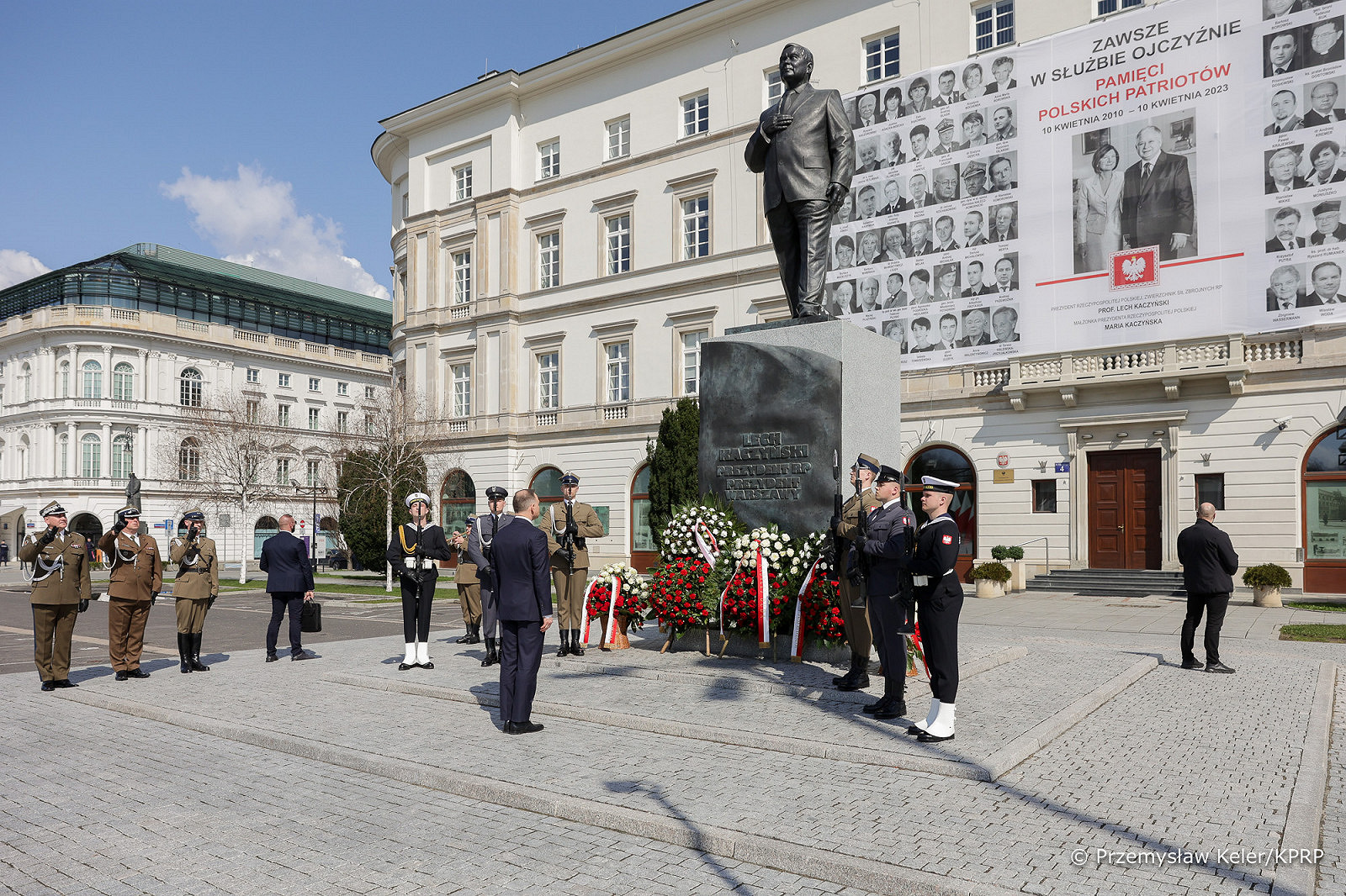 48__Andrzej_Duda_13_rocznica_katastrofy_smolenskiej_Warszawa_20230410_PK1_3006.jpg [661.28 KB]