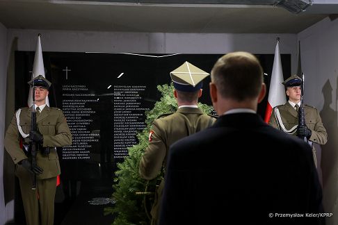 24__Andrzej_Duda_13_rocznica_katastrofy_smolenskiej_Warszawa_20230410_PK1_1815.jpg