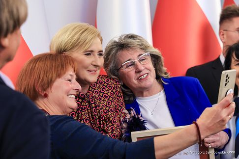 028_Agata_Kornhauser_Duda_Gala_IV_Konkursu_Razem_dla_Seniorow_20250516_GJA_6124.jpg