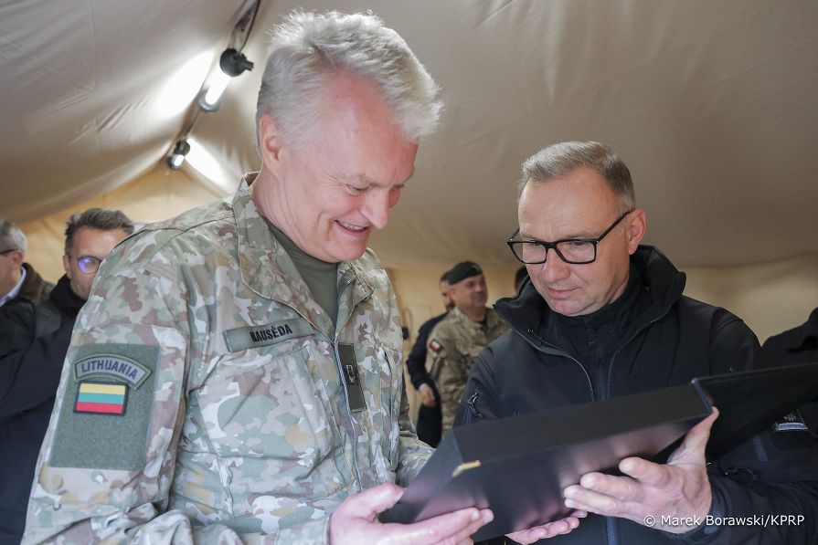 20_Andrzej_Duda_Gitanas_Nausėda_Cwiczenia_wojskowe_Orzysz_20250519_MB1_0807.jpg