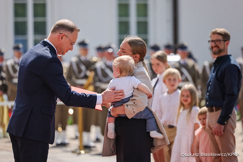 006_Andrzej_Duda_Agata_Kornhauser_Duda_Uroczystość_Dzień_Polaków_i_Polonii_02-05-2025_LB_17017.jpg.JPG