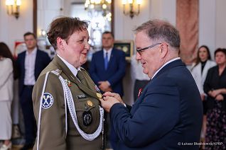 003_Minister_Andrzej_Dera_odznaczenia_Belweder_20250502_LB_24122.jpg