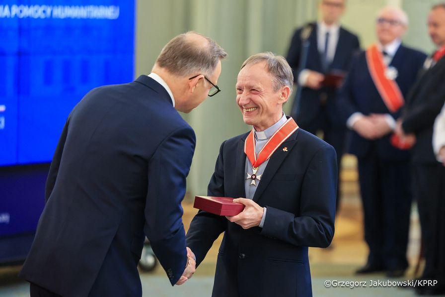 006_Andrzej_Duda_odznaczenia_organizacje_humanitarne_21-05-2025_GJA_7754.jpg.JPG