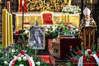 001_Minister_Katarzyna_Pawlak_Mucha_list_pogrzeb_Aleksandra_Lodzi_Kobylinkiego_Krakow_20250521_IMG_7664.jpg