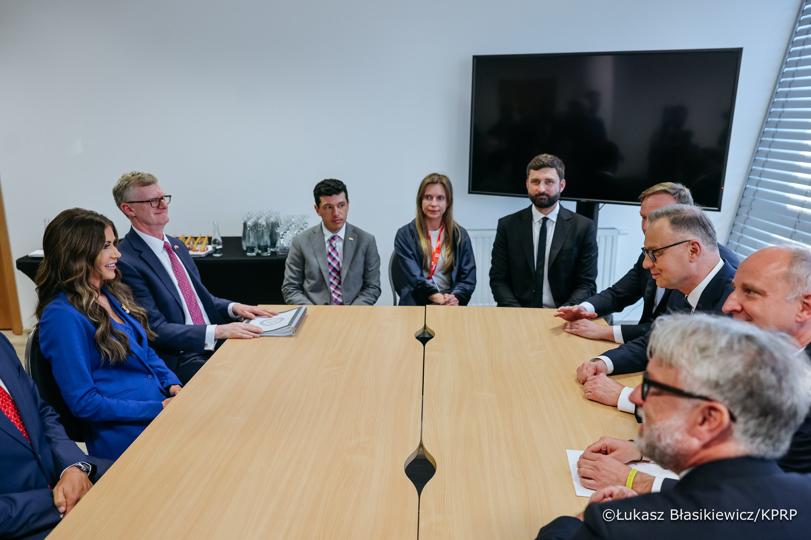 010_Andrzej_Duda_CPAC_Rzeszów_spotkanie_Kristi_Noem_27-05-2025_LB_26357.jpg [707.33 KB]