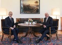 05_Andrzej_Agata_Duda_wizyta_Niemcy_powitanie_20250527_MB1_4073.jpg