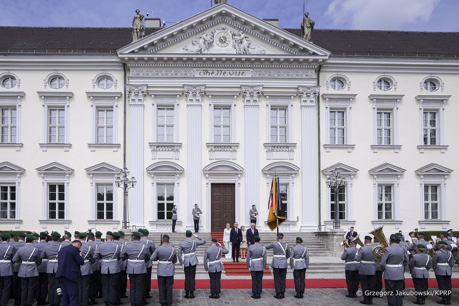 02C_Andrzej_Agata_Duda_wizyta_Niemcy_powitanie_20250527_GJB_0423-1.jpg