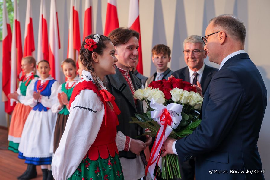 015_29-05-2025_Andrzej_Duda_Tomaszów_Lubelski_z_mieszkańcami_MB1_5199.jpg.JPG