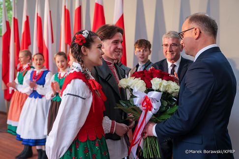 015_29-05-2025_Andrzej_Duda_Tomaszów_Lubelski_z_mieszkańcami_MB1_5199.jpg.JPG