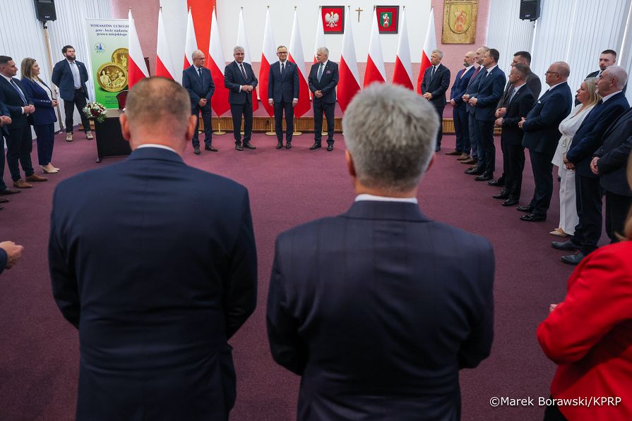 011_29-05-2025_Andrzej_Duda_Tomaszów_Lubelski_spotkanie_przedstawiciele_społeczności_lokalnej_urząd_miejski_MB1_4958.jpg.JPG