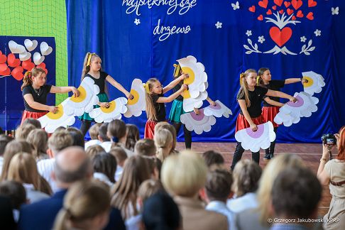 006_Agata_Kornhauser_Duda_wizyta_Zespol_Szkolno_Przedszkolny_Jadow _20250528_GJA_1239.jpg