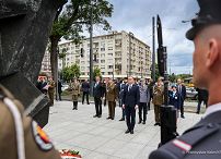 001_Prezydent_Andrzej_Duda_wieniec_pomnik_Zolnierzy_Poleglych_w_Misjach_Operacjach_Wojskowych_20250529_PK1_4829.jpg
