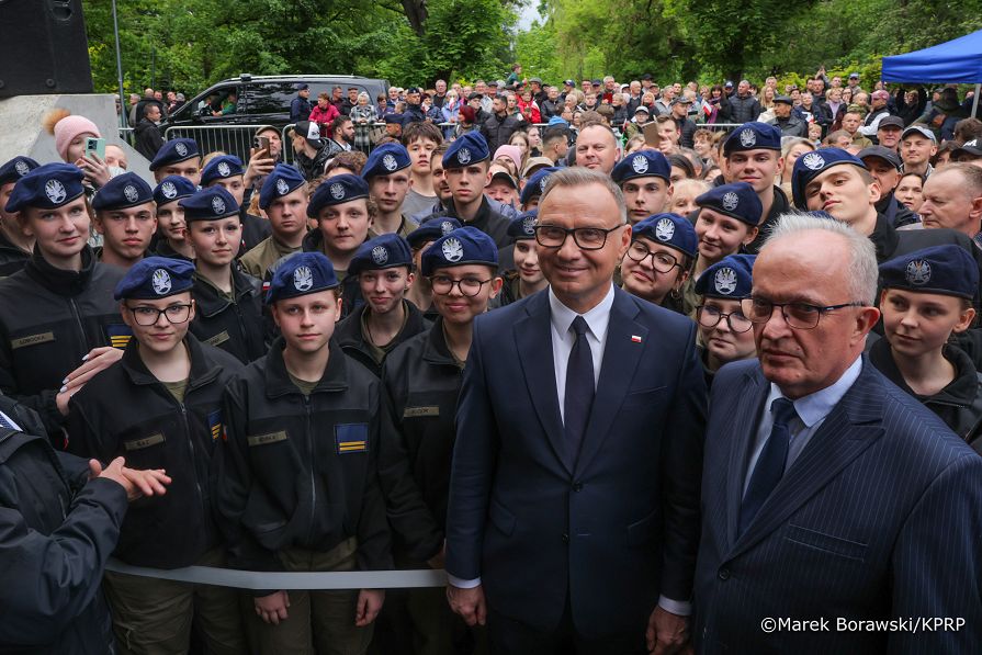 025_29-05-2025_Andrzej_Duda_Tomaszów_Lubelski_z_mieszkańcami_MB1_5479.jpg.JPG