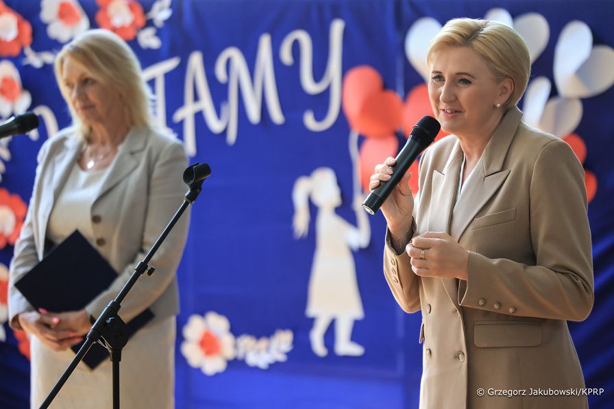 009_Agata_Kornhauser_Duda_wizyta_Zespol_Szkolno_Przedszkolny_Jadow _20250528_GJA_1333.jpg