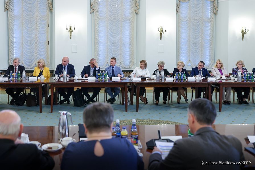 003_Prezydent_Andrzej_Duda_konsultacje_spoleczne_z_Rada_Dialogu_Spolecznego_20250505_LB_24405.jpg