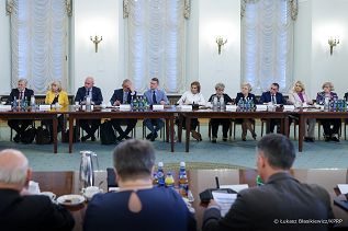 003_Prezydent_Andrzej_Duda_konsultacje_spoleczne_z_Rada_Dialogu_Spolecznego_20250505_LB_24405.jpg