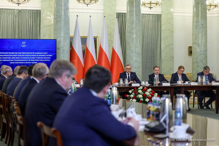 005_Prezydent_Andrzej_Duda_konsultacje_spoleczne_z_Rada_Dialogu_Spolecznego_20250505_LB_19236.jpg