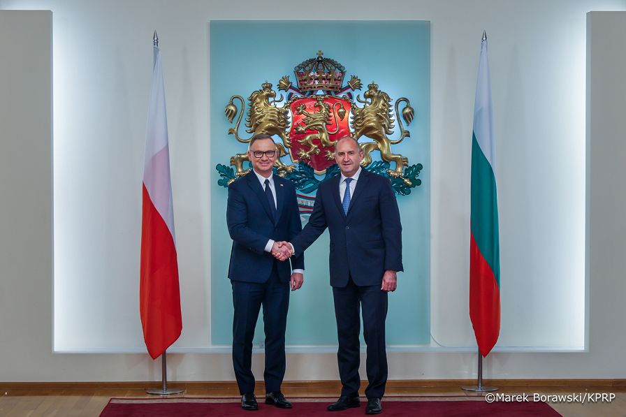 013_Andrzej_Duda_Agata_Kornhauser_Duda_Wizyta_Bułgaria_powitanie_07-05-2025_LB_25136.jpg.JPG