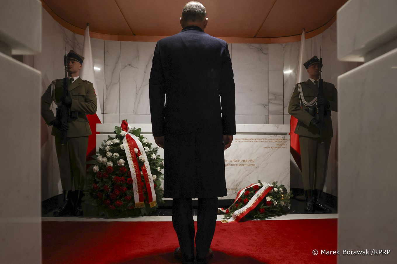 05_Andrzej_Duda_15_rocznica_Katastrofy_Smolenskiej_wieniec_Swiatynia_Opacznosci_Bozej-_20250410_MB1_8185.jpg