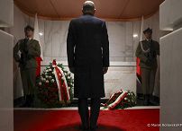 05_Andrzej_Duda_15_rocznica_Katastrofy_Smolenskiej_wieniec_Swiatynia_Opacznosci_Bozej-_20250410_MB1_8185.jpg