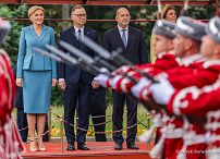 007_Andrzej_Duda_Agata_Kornhauser_Duda_Wizyta_Bułgaria_powitanie_07-05-2025_LB_24972.jpg.JPG
