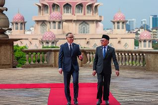 011_Agata_Kornhauser_Duda_Andrzej_Duda_Kuala Lumpur_powitanie_10-06-2025_MB2_9600.jpg.JPG