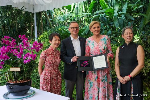 031_Andrzej_Duda_Agata_Kornhauser_Duda_Wizyta_Królewski_Ogród_Orchidei_12-06-2025_MB1_7181.jpg.JPG