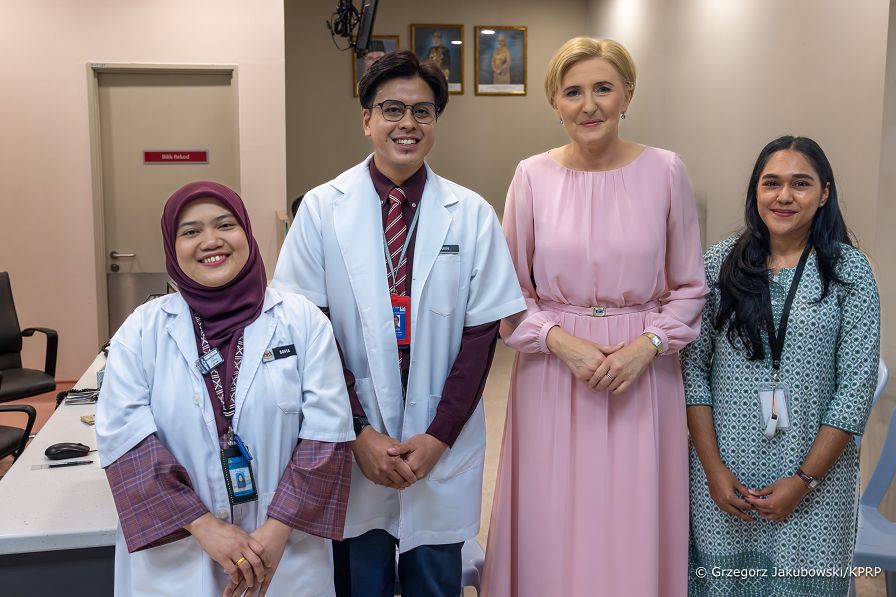 020_Agata_Kornhauser_Duda_wizyta_Szpital_Putrajaya_20250611_GJA_4960-Poprawione-Szum.jpg