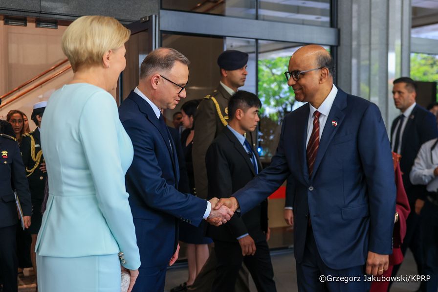 027A_Andrzej_Duda_Agata_Kornhauser_Duda_Singapur_powitanie_Prezydent_Tharman_Shanmugaratnam_12-06-2025_GJA_6222.jpg.JPG