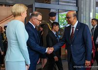 027A_Andrzej_Duda_Agata_Kornhauser_Duda_Singapur_powitanie_Prezydent_Tharman_Shanmugaratnam_12-06-2025_GJA_6222.jpg.JPG