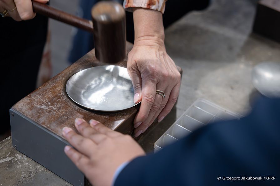 012_Agata_Kornhauser_Duda_wizyta_Royal_Selangor_Center_20250611_GJA_0893-Poprawione-Szum.jpg