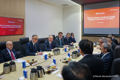 003_Andrzej_Duda_Singapur_wizyta_ST_Engineering_12-06-2025_MB1_6061.jpg.JPG