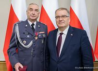 006_Andrzej_Dera_wręcznie_odznaczeń_poństwowych_13-06-2025_LB_23565.jpg.JPG