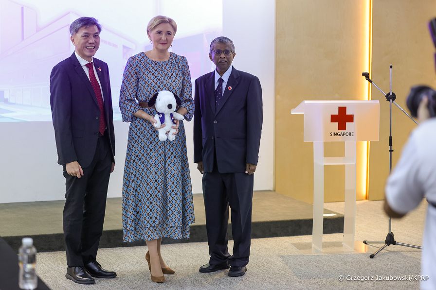 012_Agata_Kornhauser_Duda_spotkanie_Przedstawiciele_Zarzadu_Czerwonego_Krzyza_Singapur_20250613_GJB_1121.jpg